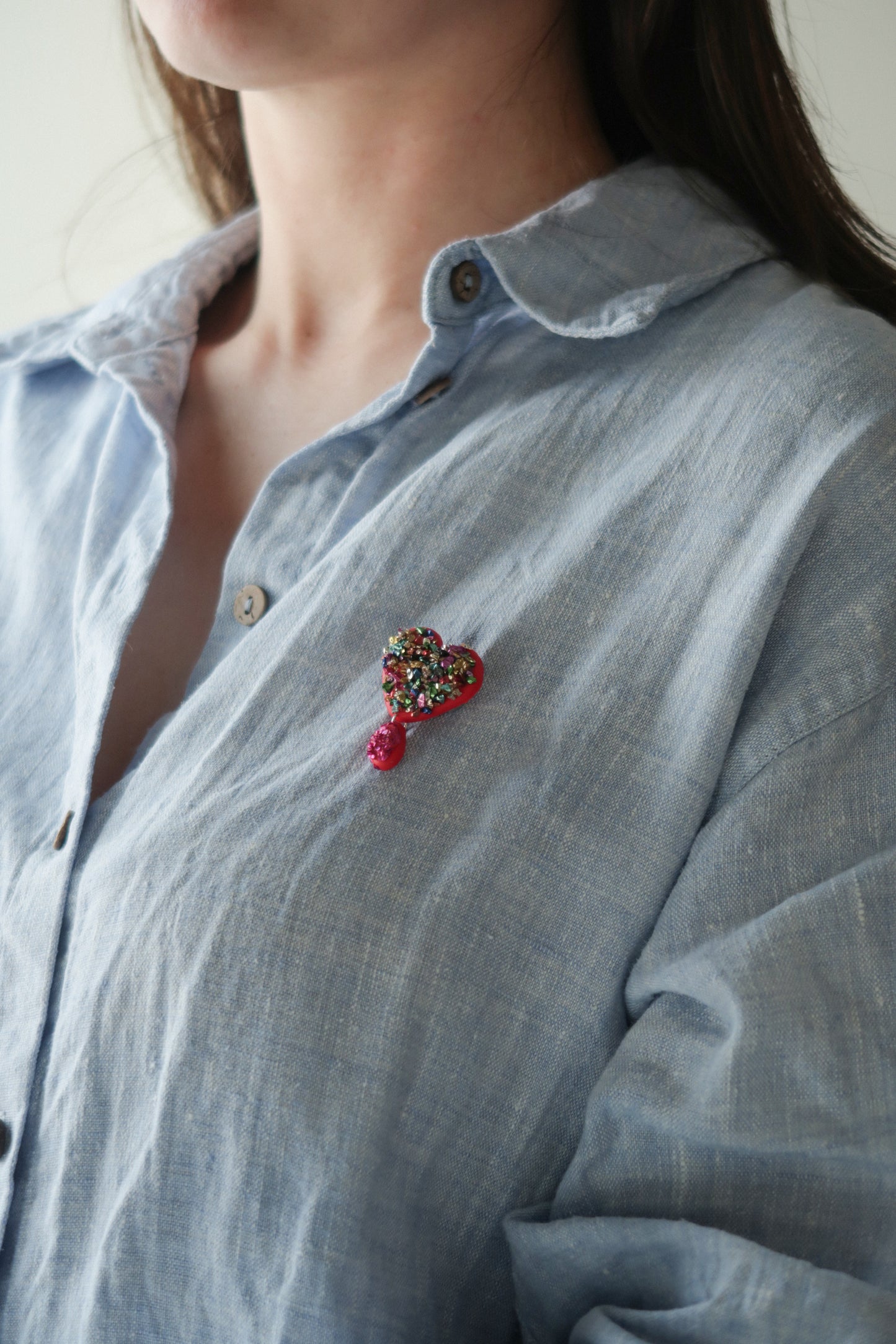 Broche Corazón en lágrima