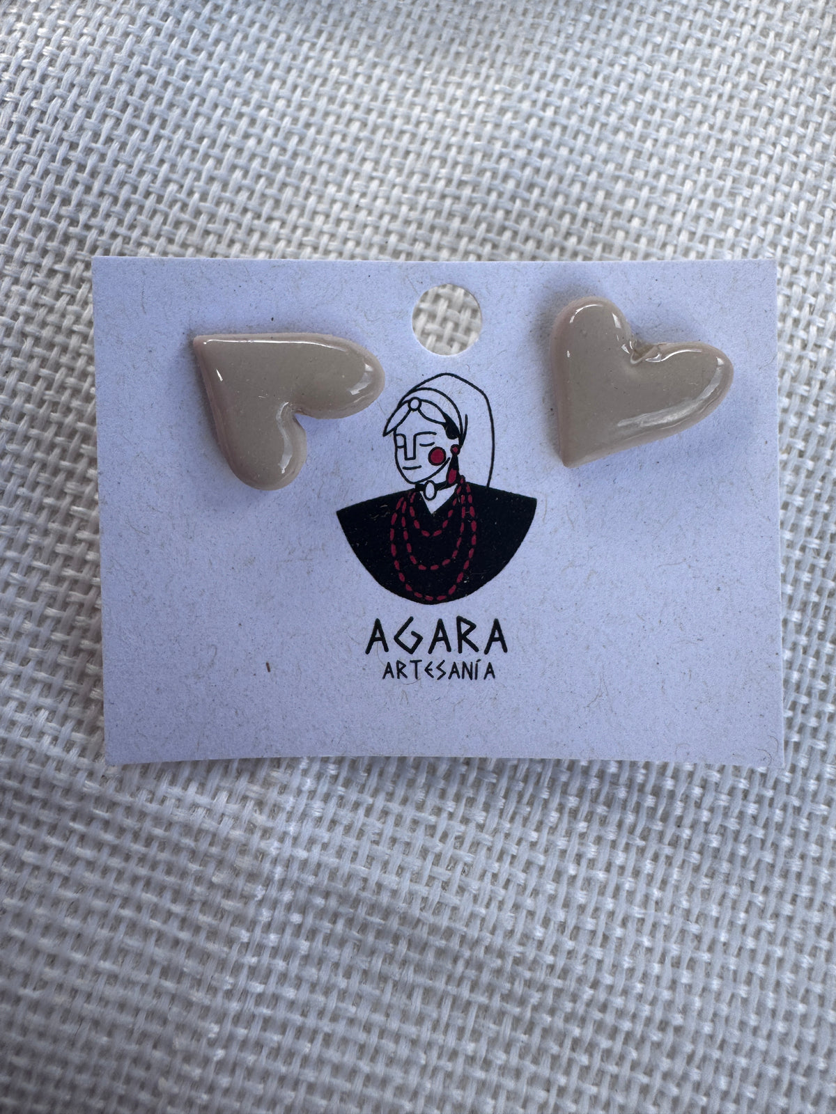 Corazón desdibujado Beige