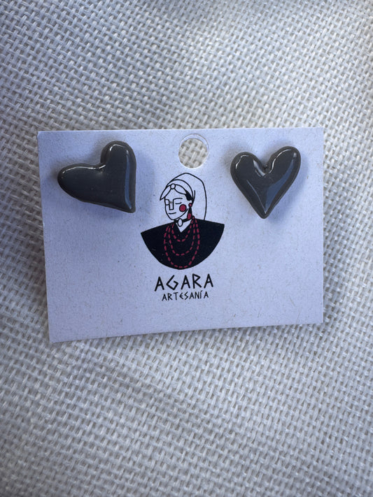 Corazón desdibujado gris