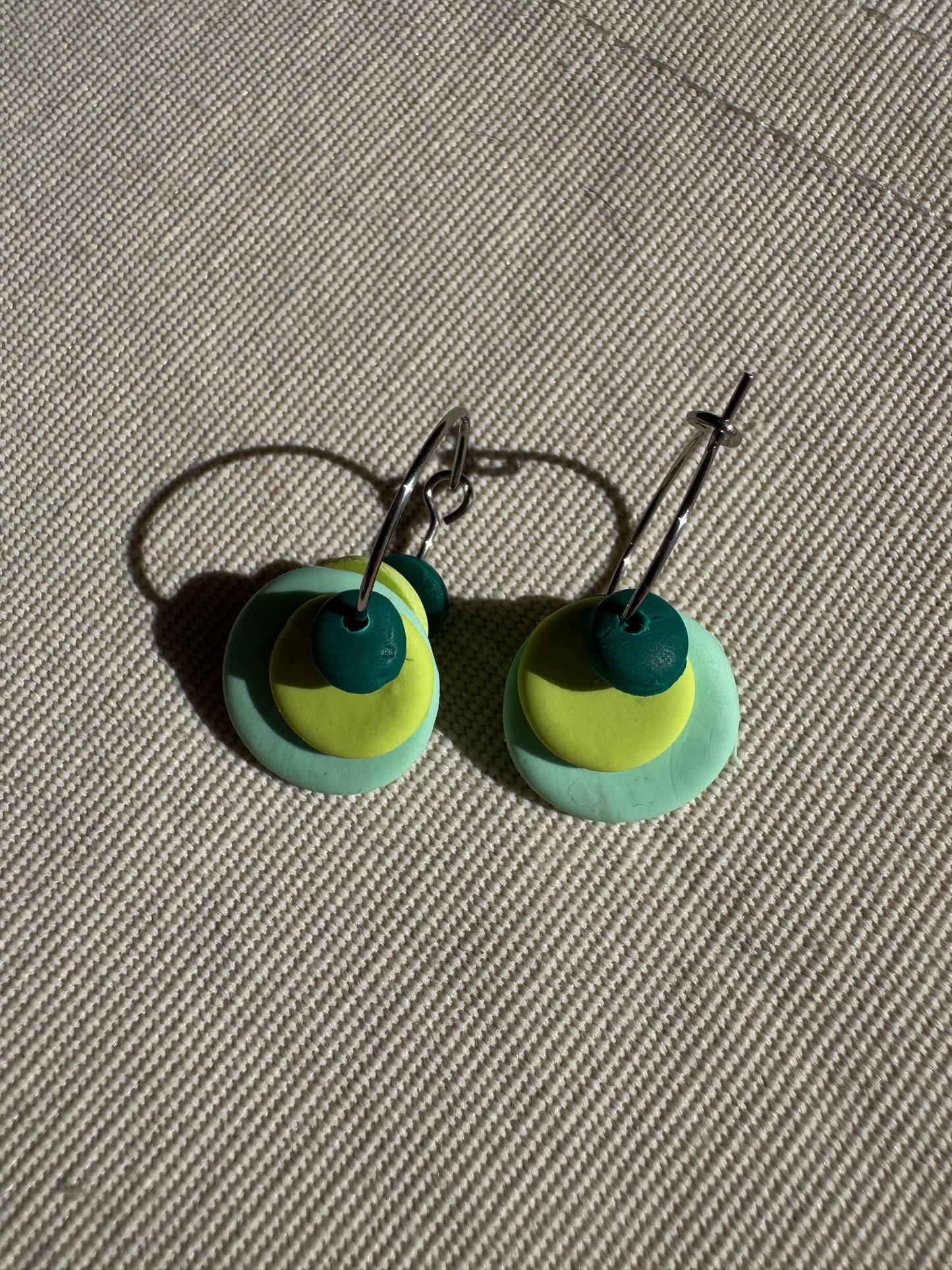 Pendientes Charás